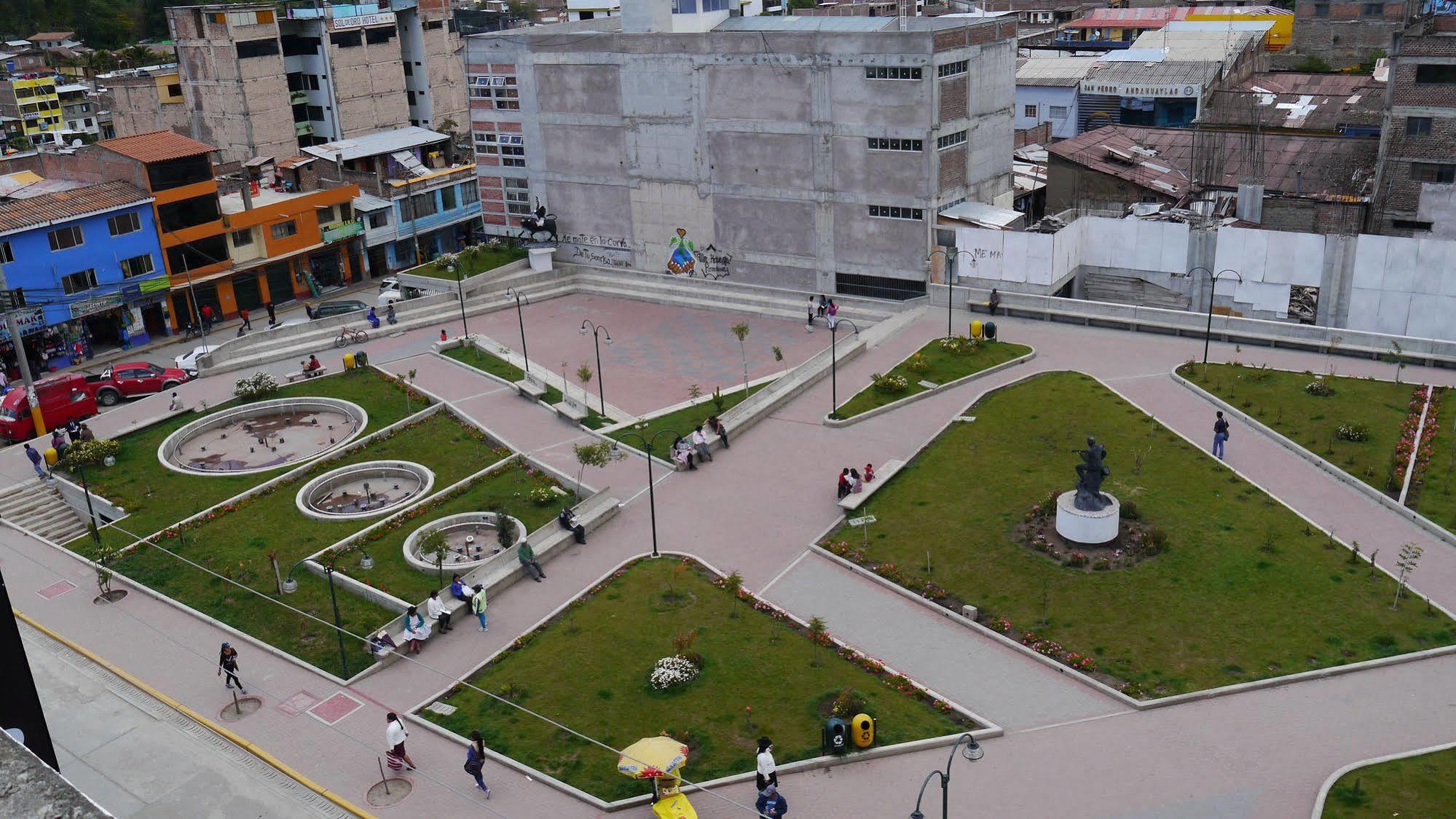 El Parque Hotel Andahuaylas Bagian luar foto